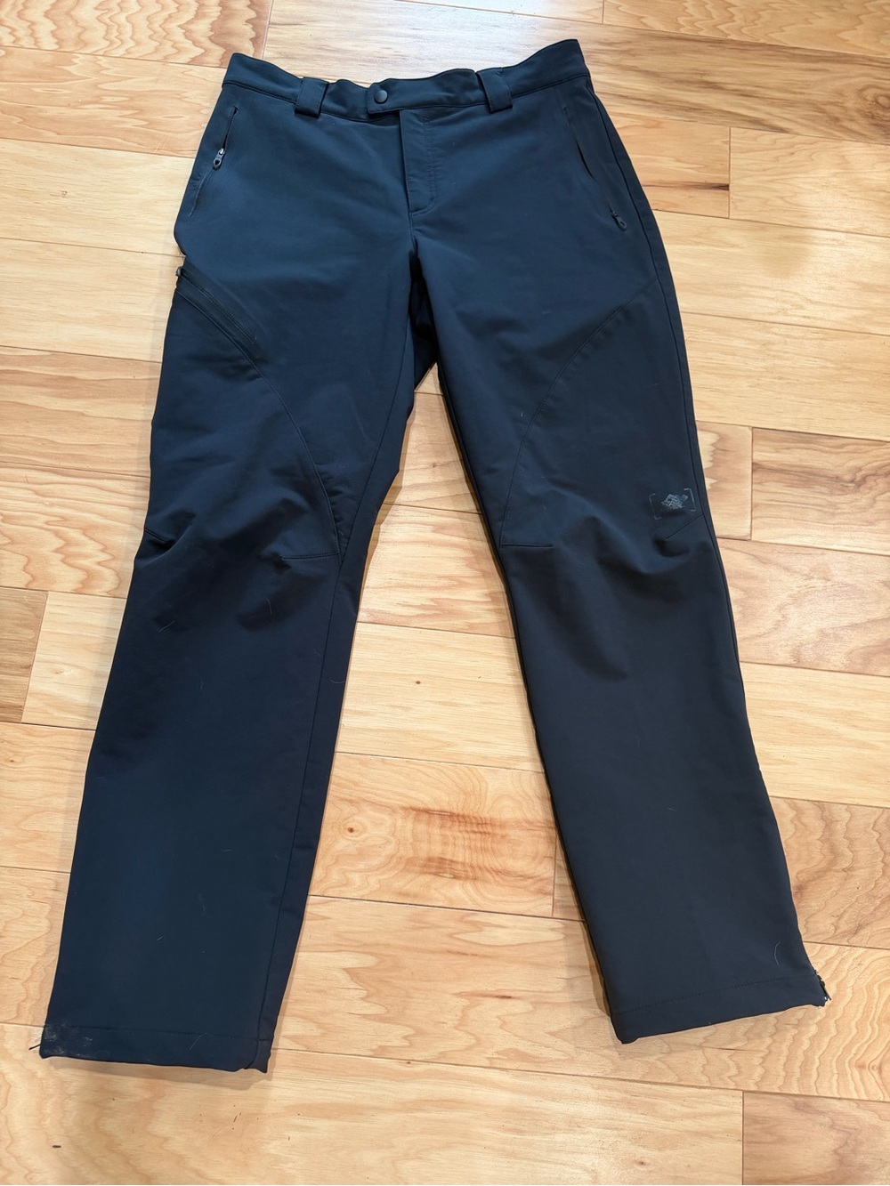 EMS Pinnacle Ascent Black Soft Shell Hiking Pants Women’s 10